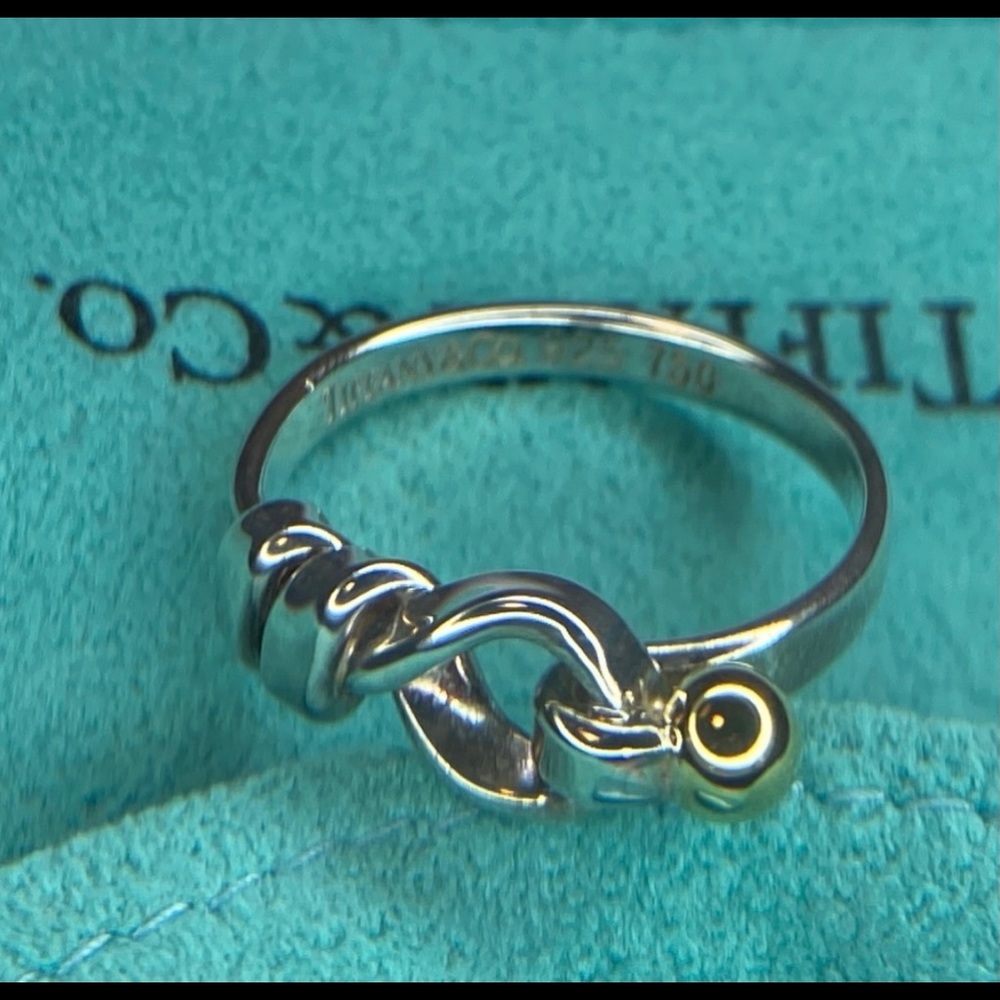 18k yellow gold and silver hook and eye ring